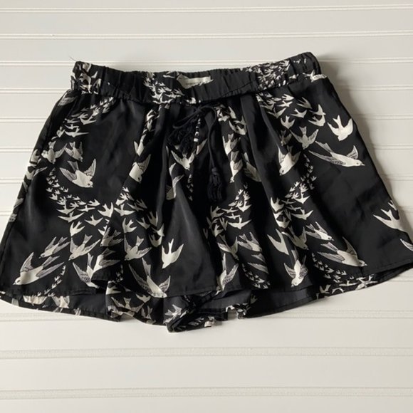 Country Road Pants - Country Road Black Print Skort